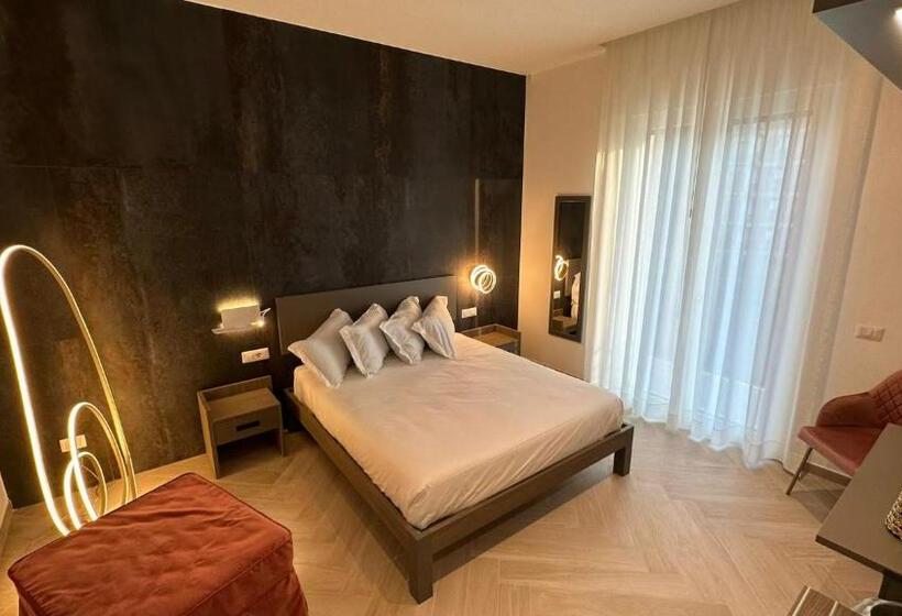 キングサイズベッドのスタンダードルーム, Patriziella 4 Rooms