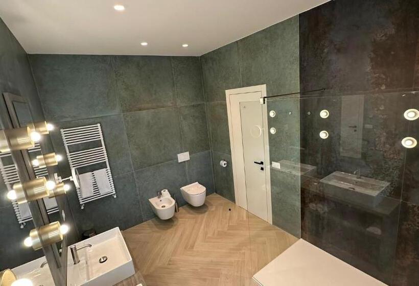 キングサイズベッドのスタンダードルーム, Patriziella 4 Rooms