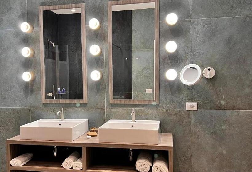 キングサイズベッドのスタンダードルーム, Patriziella 4 Rooms