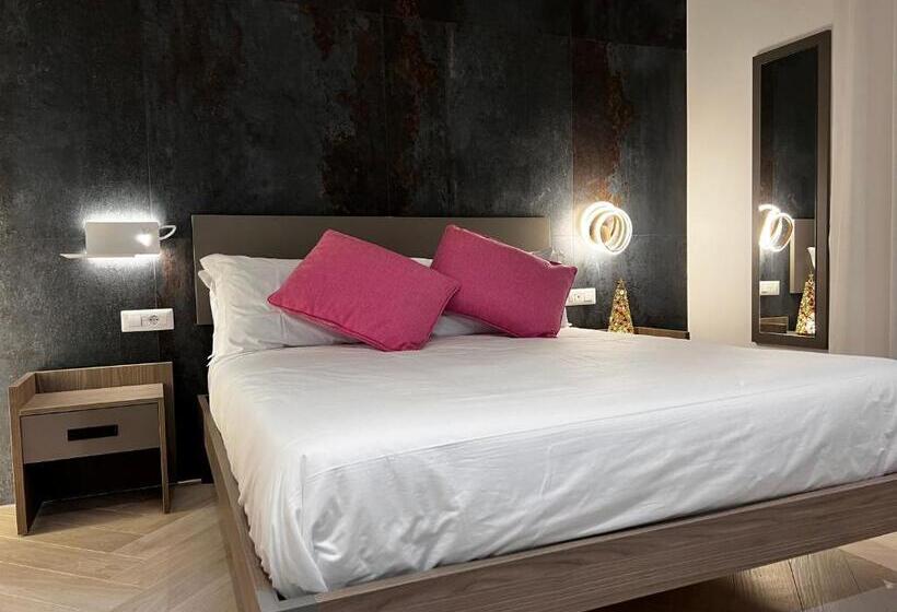 キングサイズベッドのスタンダードルーム, Patriziella 4 Rooms