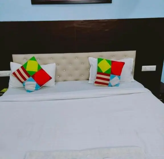 اتاق اکونومی, Apj Grand