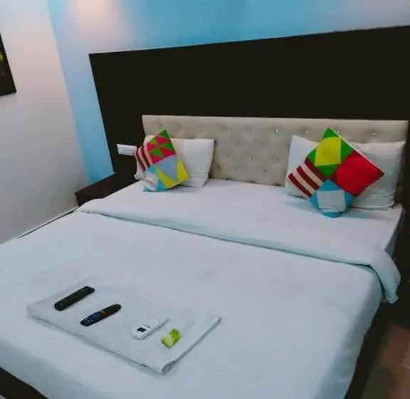 اتاق اکونومی, Apj Grand