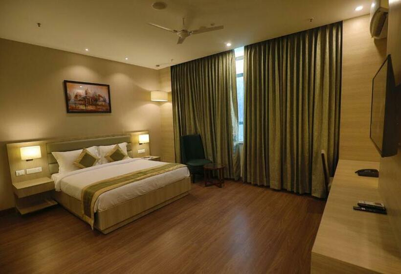 Suite Deluxe, Goa Country Club