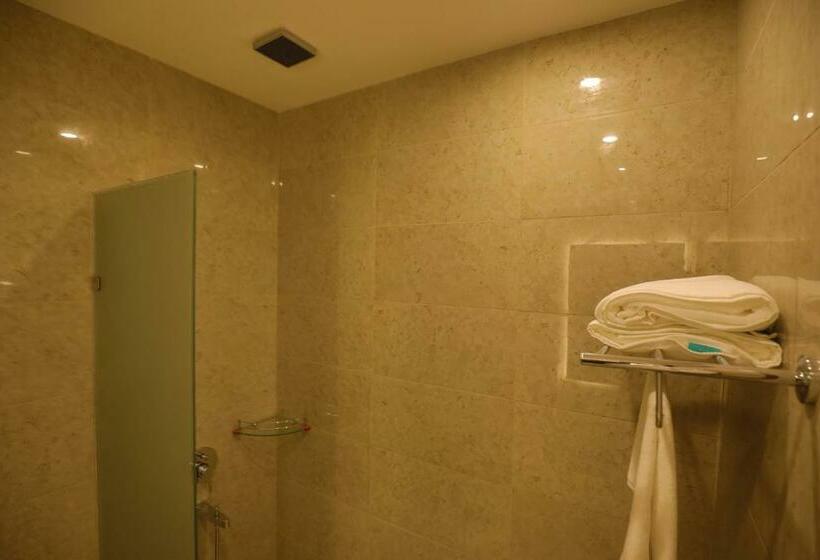 Suite Deluxe, Goa Country Club