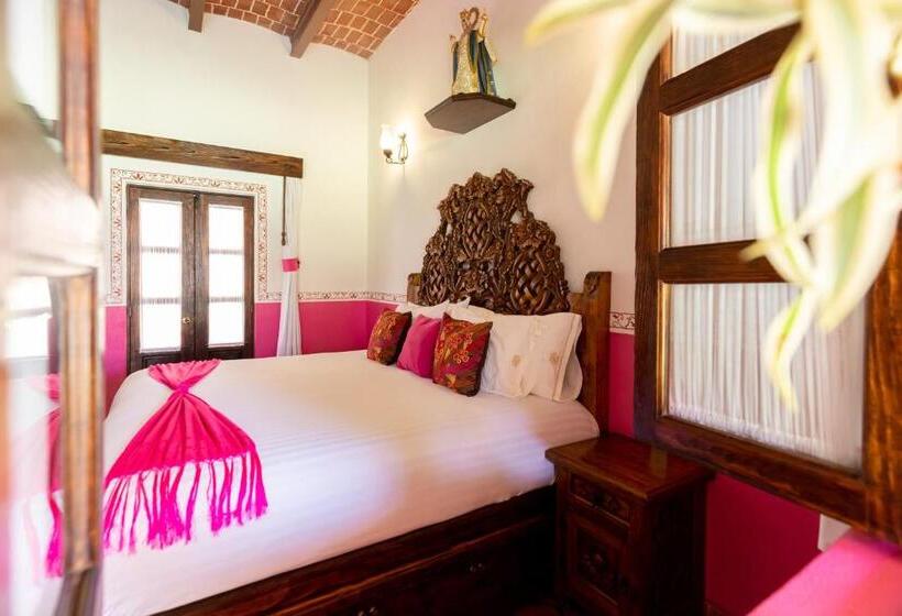 Полулюкс, Hacienda Maria Eugenio