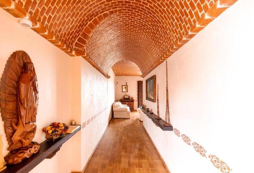 Люкс Повышенной Комфортности, Hacienda Maria Eugenio