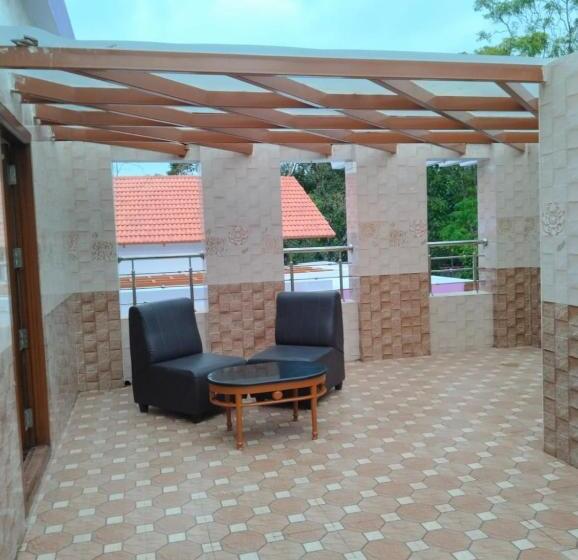 חדר דלוקס, Sharma Jee Farmhouse