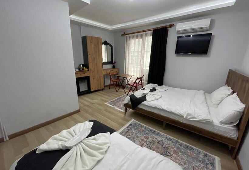 Pokój Deluxe Trzyosobowy, Le Valeria Deluxe