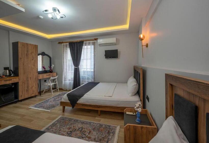 Pokój Deluxe Trzyosobowy, Le Valeria Deluxe