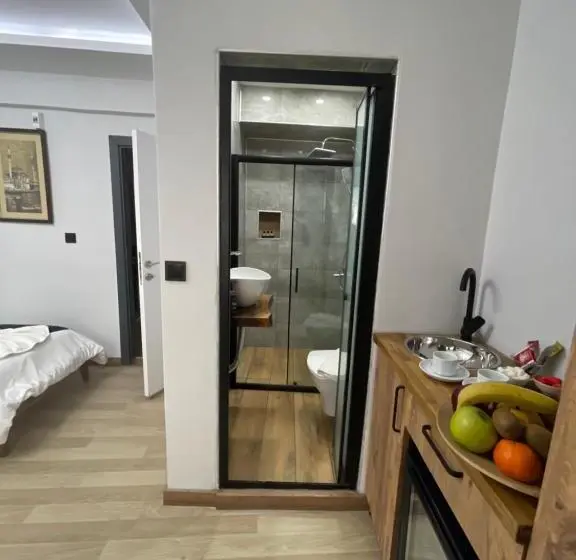 اتاق لوکس سه تخته, Le Valeria Deluxe