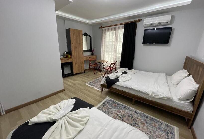 Pokój Deluxe Trzyosobowy, Le Valeria Deluxe