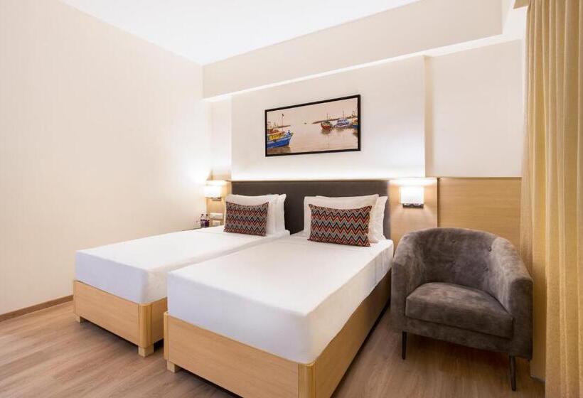 带大床的套房, Keys Lite By Lemon Tree Hotels Sreekanya