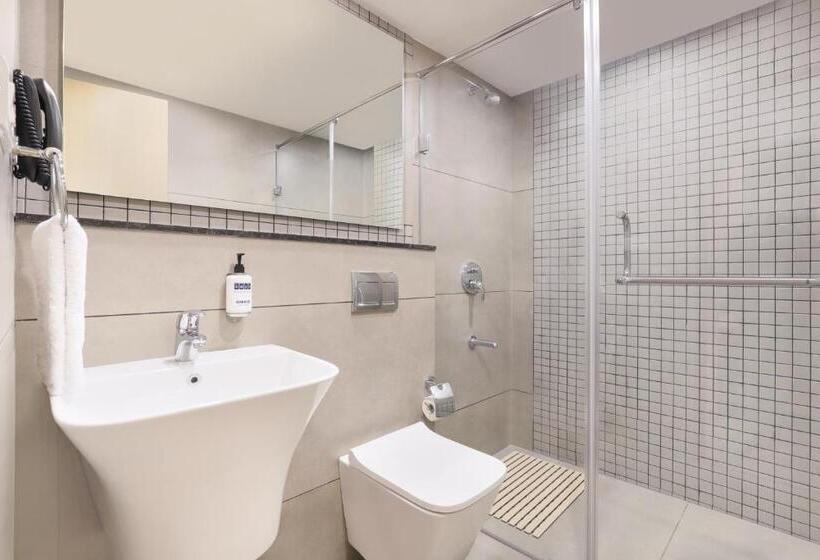 带大床的套房, Keys Lite By Lemon Tree Hotels Sreekanya