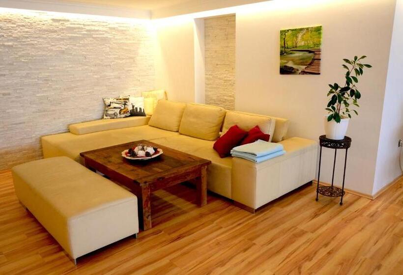 Апартаменты 3 Спальни, Dreamly Suites