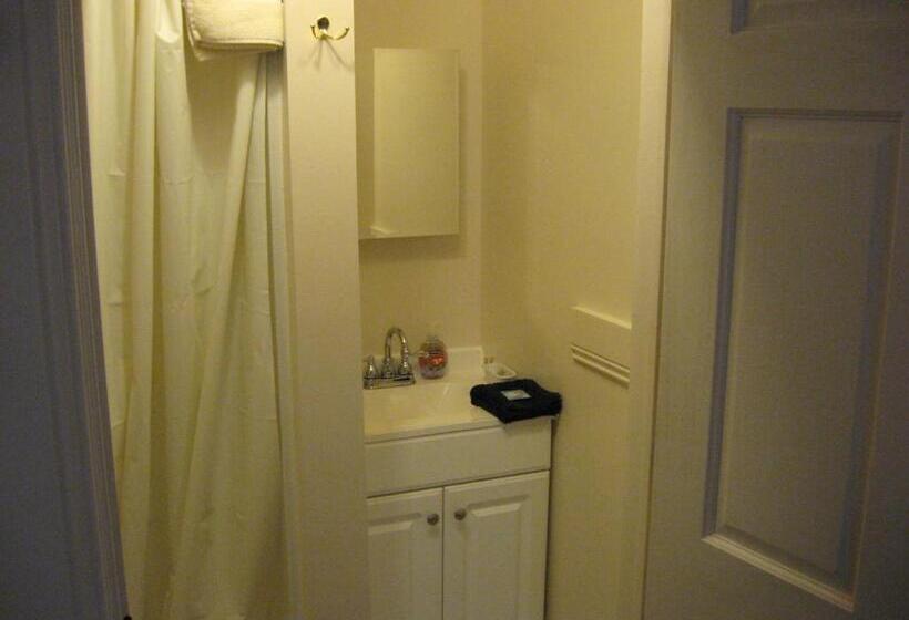 غرفة قياسية سرير كينج, Bayberry House Bed And Breakfast