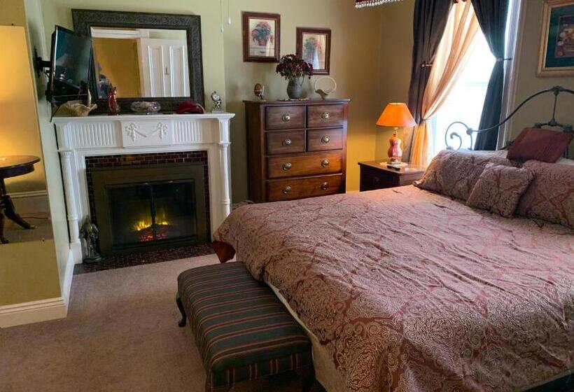 غرفة قياسية سرير كينج, Bayberry House Bed And Breakfast