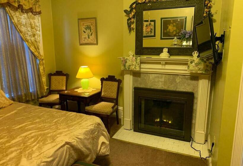 غرفة قياسية سرير كينج, Bayberry House Bed And Breakfast