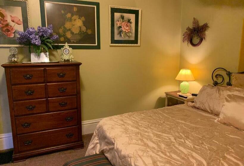 غرفة قياسية سرير كينج, Bayberry House Bed And Breakfast