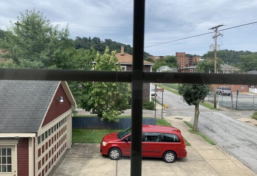 غرفة قياسية سرير ملكى, Bayberry House Bed And Breakfast