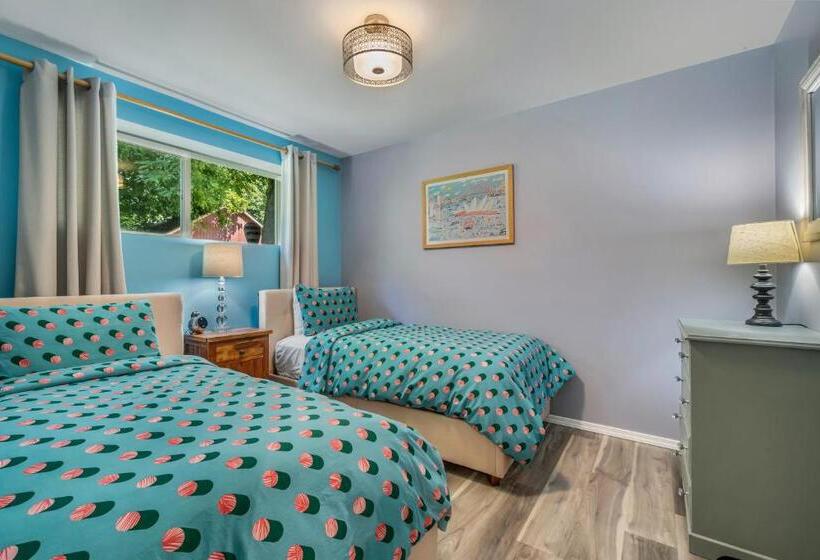 شقة غرفة واحدة, Cloudside