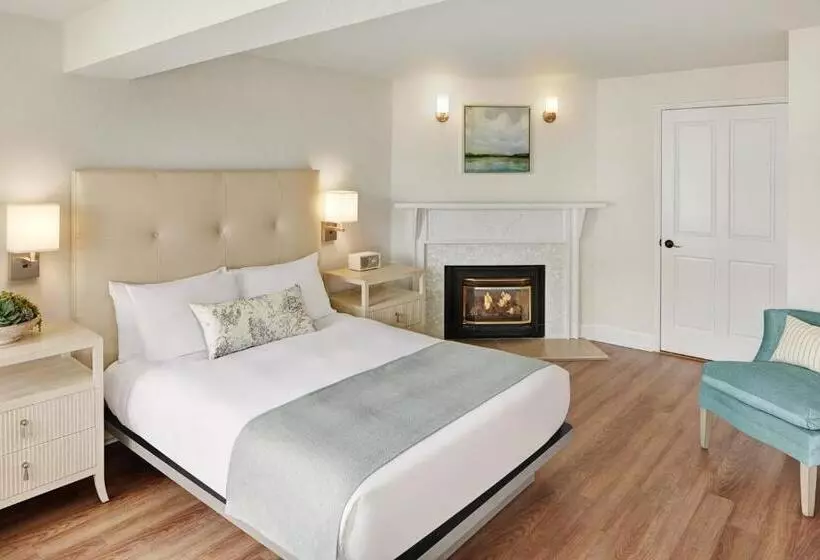 Superior-huone, Green Gables Inn, A Four Sisters Inn
