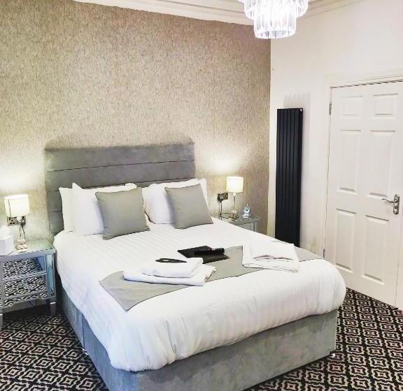 غرفة ديلوكس, Serendipity House