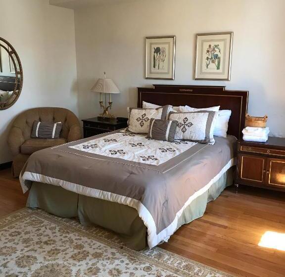 غرفة قياسية, The Castle At Skylands Manor