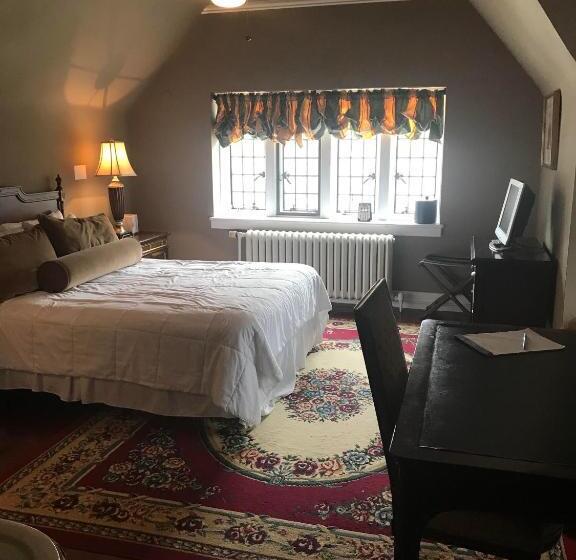 غرفة قياسية, The Castle At Skylands Manor