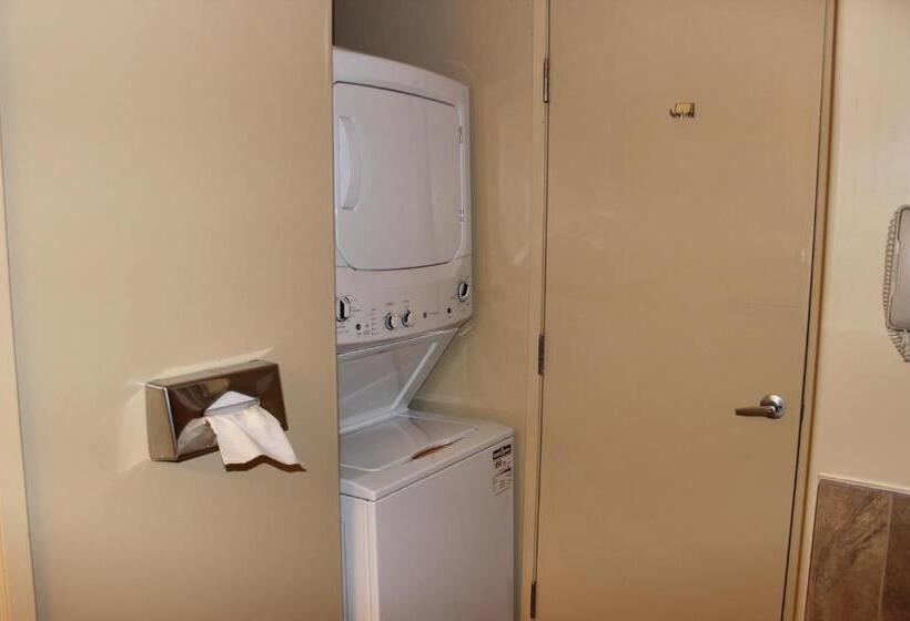 סוויטה, Clearwater Hotel Ltd