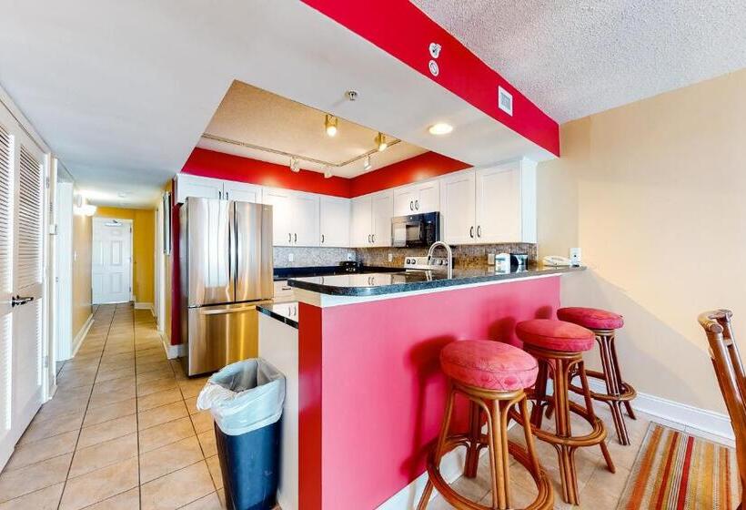 Апартаменты 3 Спальни, Bahama Sands Condos