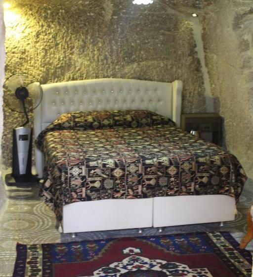 غرفة إقتصادية, Coco Cave