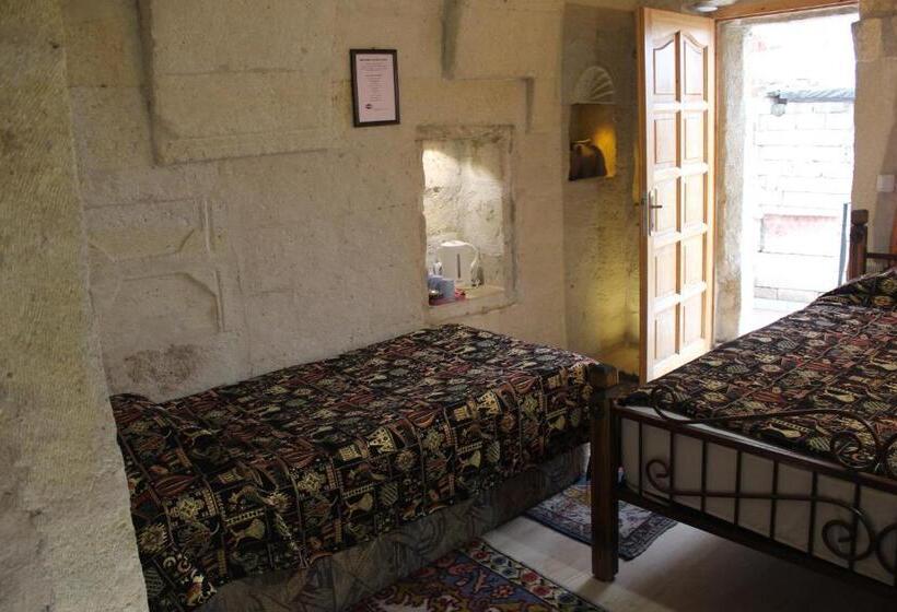 غرفة قياسية مزوَّدة بشُرفة, Coco Cave