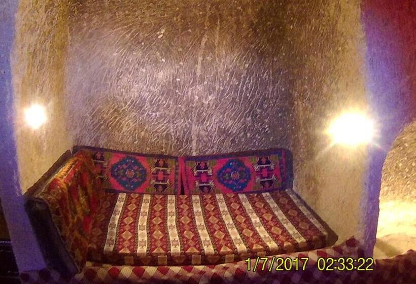 جناح سرير كينج, Coco Cave