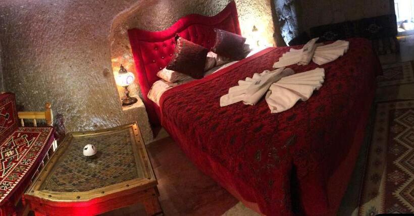 غرفة قياسية, Coco Cave