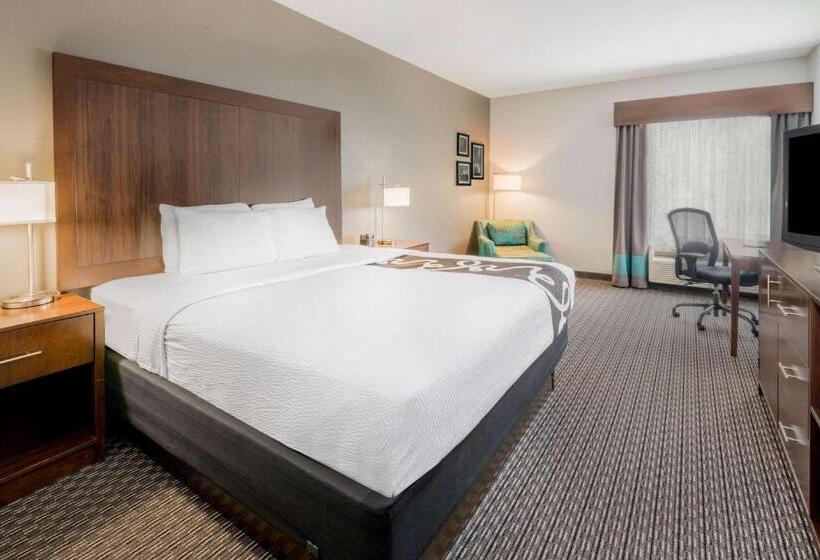 חדר סטנדרט עם מיטת קינג, La Quinta By Wyndham Fort Worth Eastchase