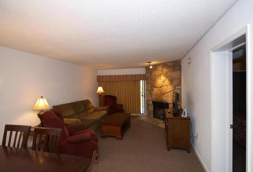 جناح غرفتين نوم, Laurel Point Resort