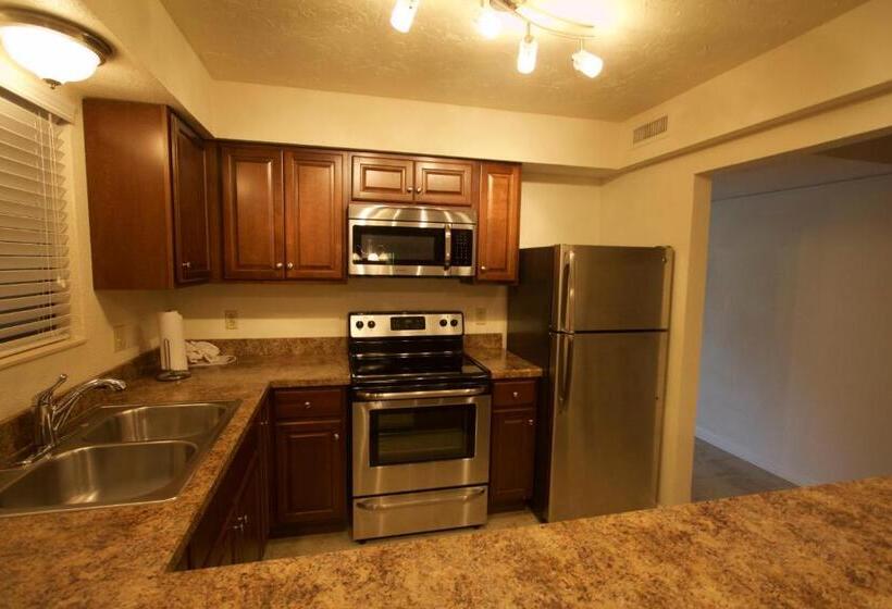 جناح غرفتين نوم, Laurel Point Resort