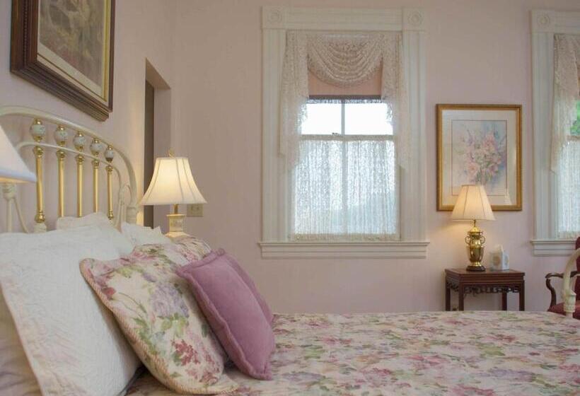 غرفة قياسية, Lookaway Inn