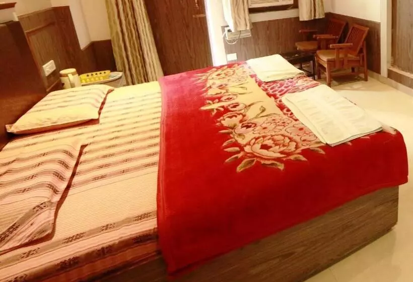 スタンダードルーム, Sidhartha Walking Distance From Tajmahal
