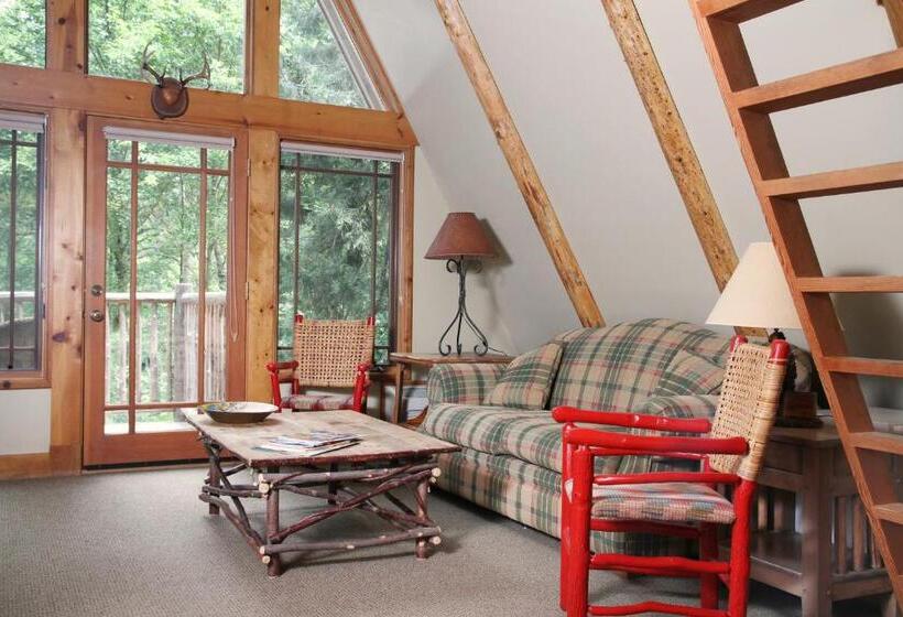 סוויטה משפחתית, Weasku Inn