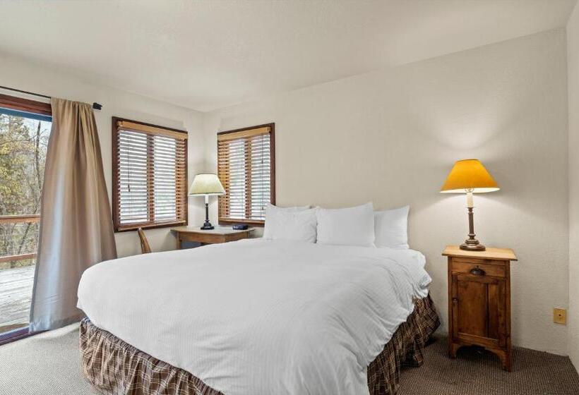 דירת חדר, Weasku Inn