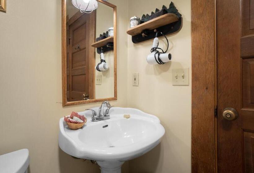 חדר סטנדרט, Weasku Inn