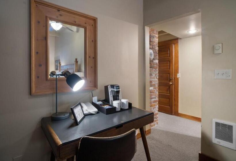 חדר סטנדרט, Weasku Inn