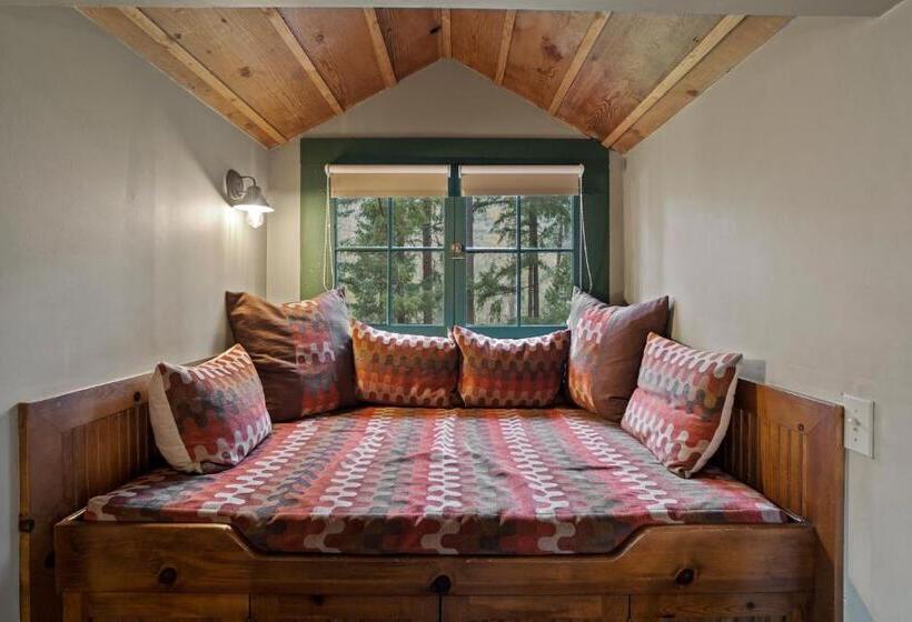 Номер Стандарт, Weasku Inn