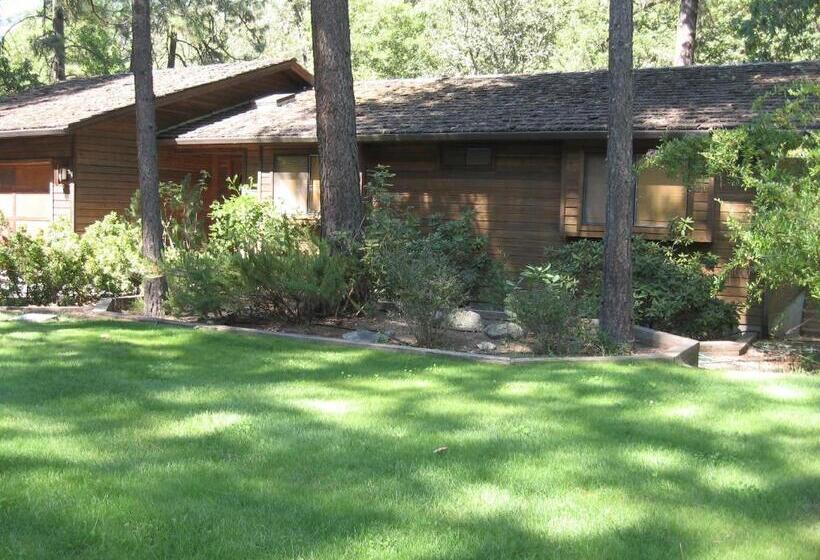 דירת חדר, Weasku Inn