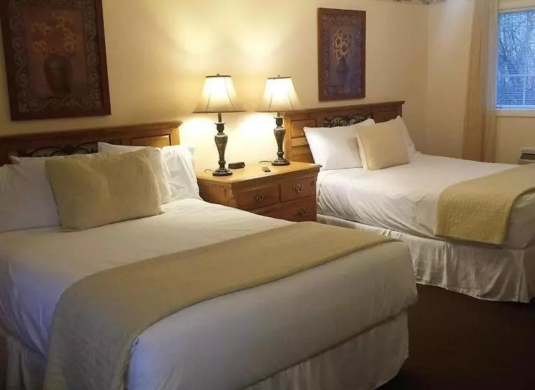 デラックスルーム, Strawberry Valley Inn