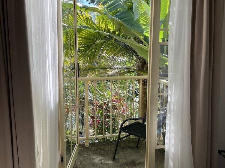 חדר דלוקס מיטת קווין, Oasis Inn Ulladulla