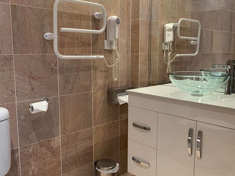 חדר אקזקיוטיב חדר קינג, Oasis Inn Ulladulla