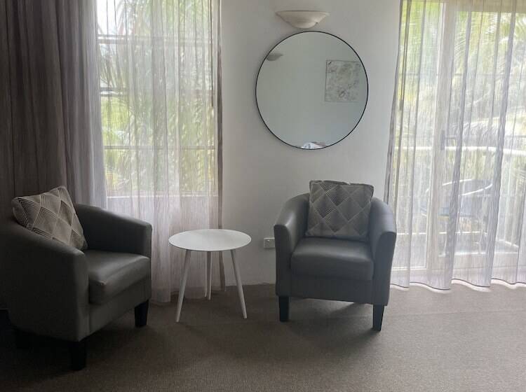 חדר אקזקיוטיב חדר קינג, Oasis Inn Ulladulla