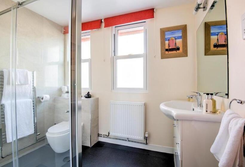 スタンダードルーム, Potters Mooring